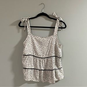 Bobeau Floral White Tiered Tank Size Small